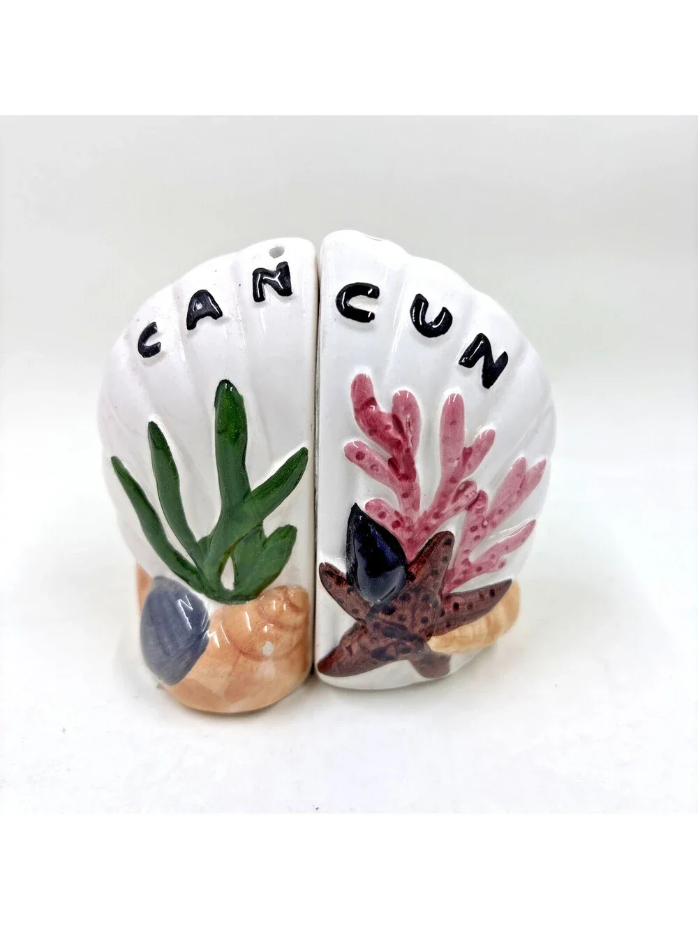 Cancun Salt & Pepper shaker seashell